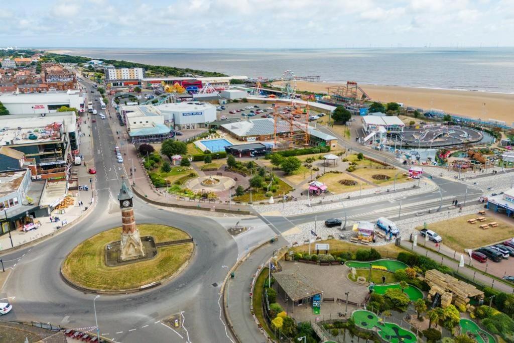 Beach Court Holiday Apartments Skegness Ngoại thất bức ảnh