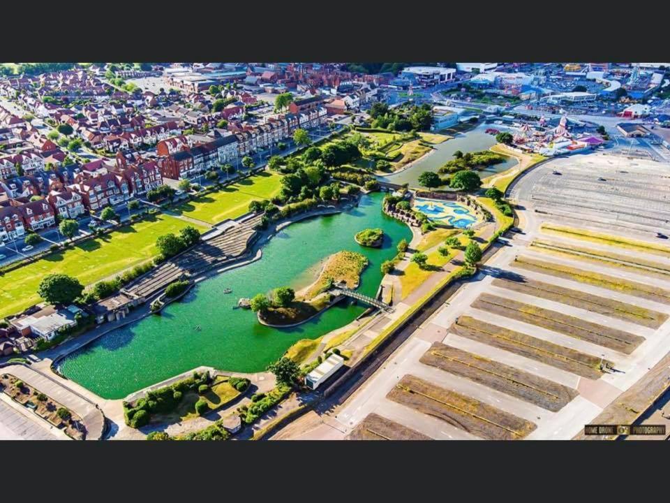 Beach Court Holiday Apartments Skegness Ngoại thất bức ảnh